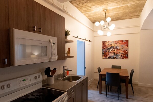 Private kitchen