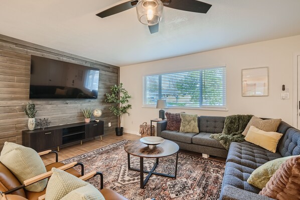 Primary living room + 70" TV w/Chromecast and Airplay for streaming!