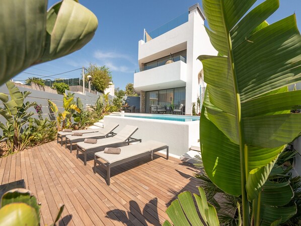 Luxurious Ibiza Villa | Villa Ses Torres | 4 Bedrooms | Private Pool & Outdoor Jacuzzi | Sant Eulalia