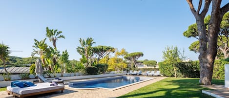 Casa Da Luz | 4 Bedrooms | Beautiful Garden And Pool Area | Great Location Close To All Amenities | Vale Do Lobo By Villamore