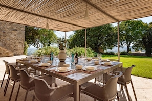 Outdoor dining