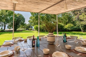 Outdoor dining