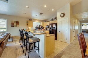 Kitchen | Single Story | Toaster | Complimentary Spices