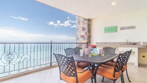 Wet bar and electric grill meet all your patio dining needs