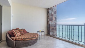 Relax amd take in the view with the comfortable oversized love seat