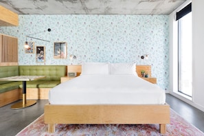 Unit w/ King size bed