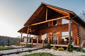 Welcome to Shurtz Overlook! High above the Hocking Hills forest on 13 acres