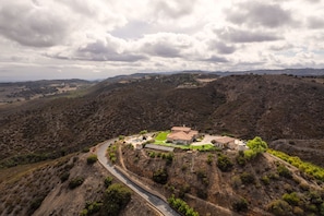 Your Temecula mountain top escape.