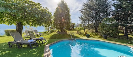 location maison bord du lac annecy