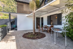 屋外ダイニングエリア