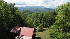 Pigeon Forge Cabin Outskirts of Heaven with Smoky Mountain Views 