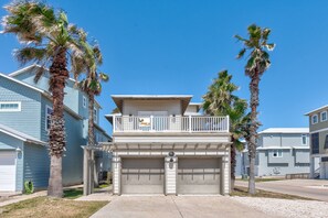 Outdoors - Welcome to Seaside Haus!
