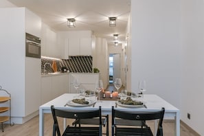 Dining area for 4 people