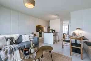 Overview of the living area