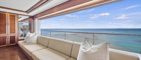 Stunning ocean views from the comfort of your abode