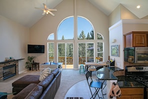 Spacious Open Space Living Room with access to Kitchen