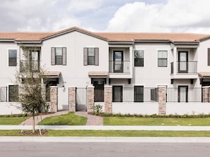 Balmoral2BedFront