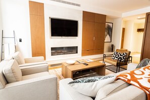 Indoors, Furniture, Living Room, Home Decor, Couch