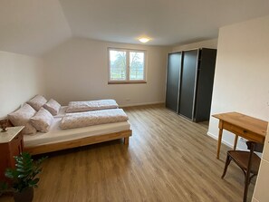 Ferienwohnung Gemüsebeet, 135qm, 3 Schlafzimmer, max 6 Personen-Lemp's Genussgarten