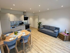 Ferienwohnung Kräutergarten, 85qm, 2 Schlafzimmer, max 4 Personen-Lemp's Genussgarten