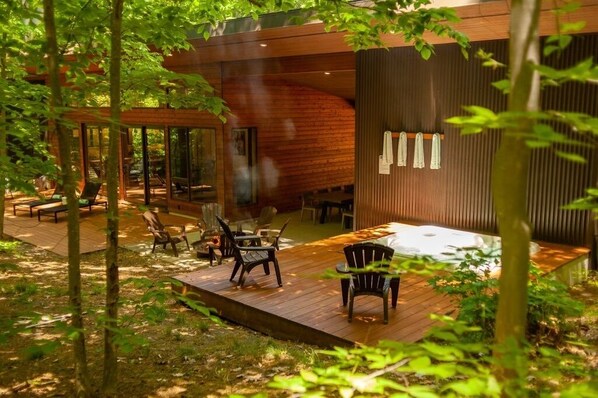Your wooded forest escape awaits!