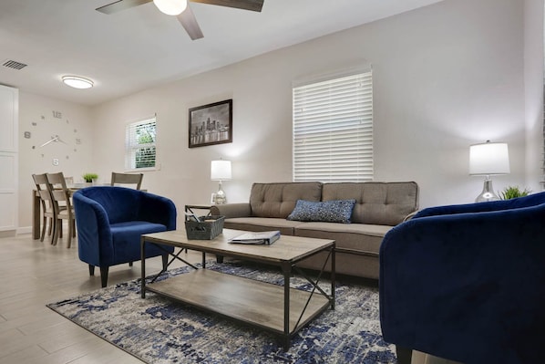 Open concept , modern amd cozy living area.