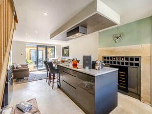 Kitchen area | Squirrel Cottage, Glossop