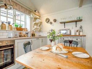 Kitchen area | The Old Candle Shop, Walsingham, Wells-next-the-Sea