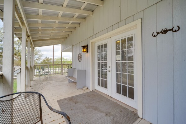 Kerrville Vacation Rental | 2BR | 1BA | Stairs Required | 1,100 Sq Ft