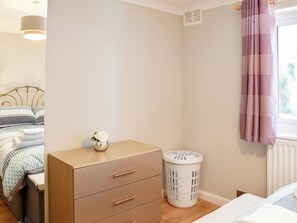 Double bedroom | Dougies Retreat, Pevensey Bay 