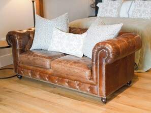 Living area | Skye Studio - West Highland Hot Tub Studios, Mallaig