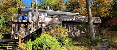 Welcome to Raven Lake!  This is our main cottage.