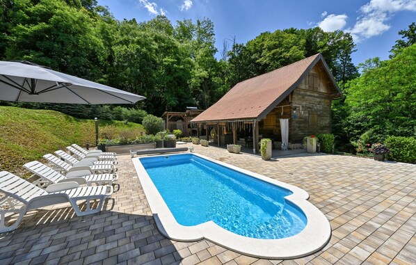 pool