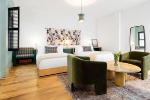 Unit w/ double size beds