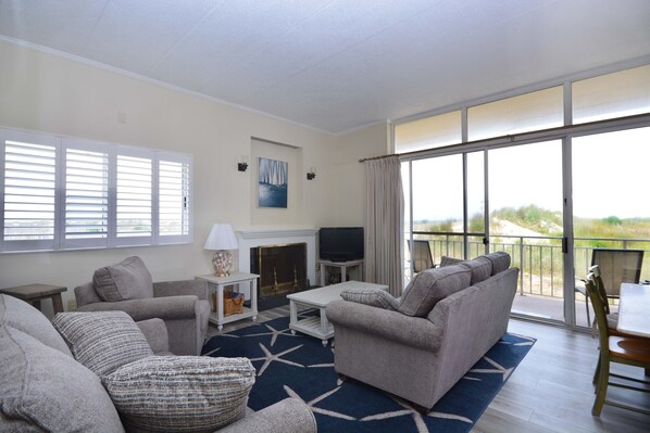 OASIS NORTH 1 - LIVING-AREA