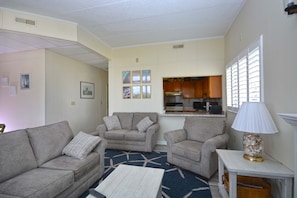 OASIS NORTH 1 - LIVING-AREA