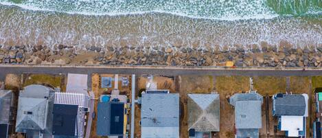 You can't get much closer to the ocean than front row at Long Beach!