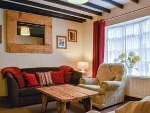 Living room | Awd Tut’s, Whitby