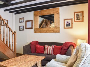 Living room | Awd Tut’s, Whitby