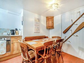 Kitchen/diner | Caedmon Cottage - Fishermans Cottages, Whitby