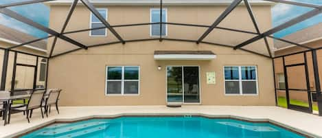 Private Screened Patio & Pool