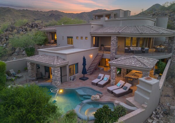 Private dream home, minutes to Scottsdale.