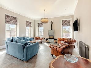 Living area | The Embassy, Eyemouth