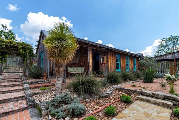 Our guests love the live plants, landscaping, and walking paths at Mucho Gusto, all of which receive meticulous care!