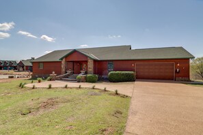 House Exterior | Lockbox Entry | Pet Friendly (w/ Fee) | 366-Acre Property