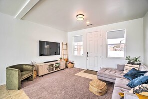 Living Room | 1st Floor | Smart TV | DVD Player