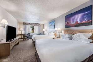 Comfy Unit with two Queen bed