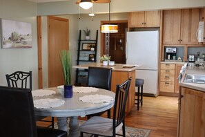Open concept Kitchen/Dinning area
