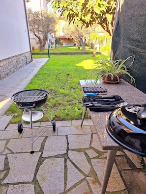 Barbecue Weber a disposizione degli ospiti