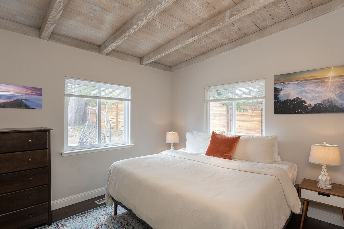 3890 Cypress Rest – Remodeled Pebble Beach, Close to Golf, Walk to the Beach!